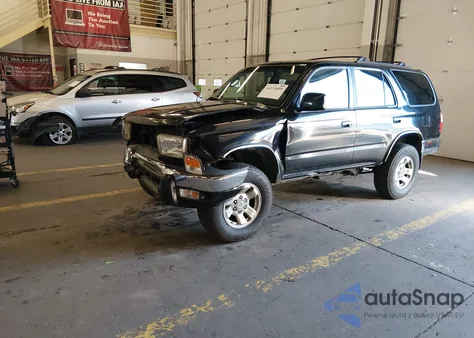 1999 Toyota 4Runner Sr5 V6 z USA, uszkodzony, nr VIN JT3HN86RXX0246948